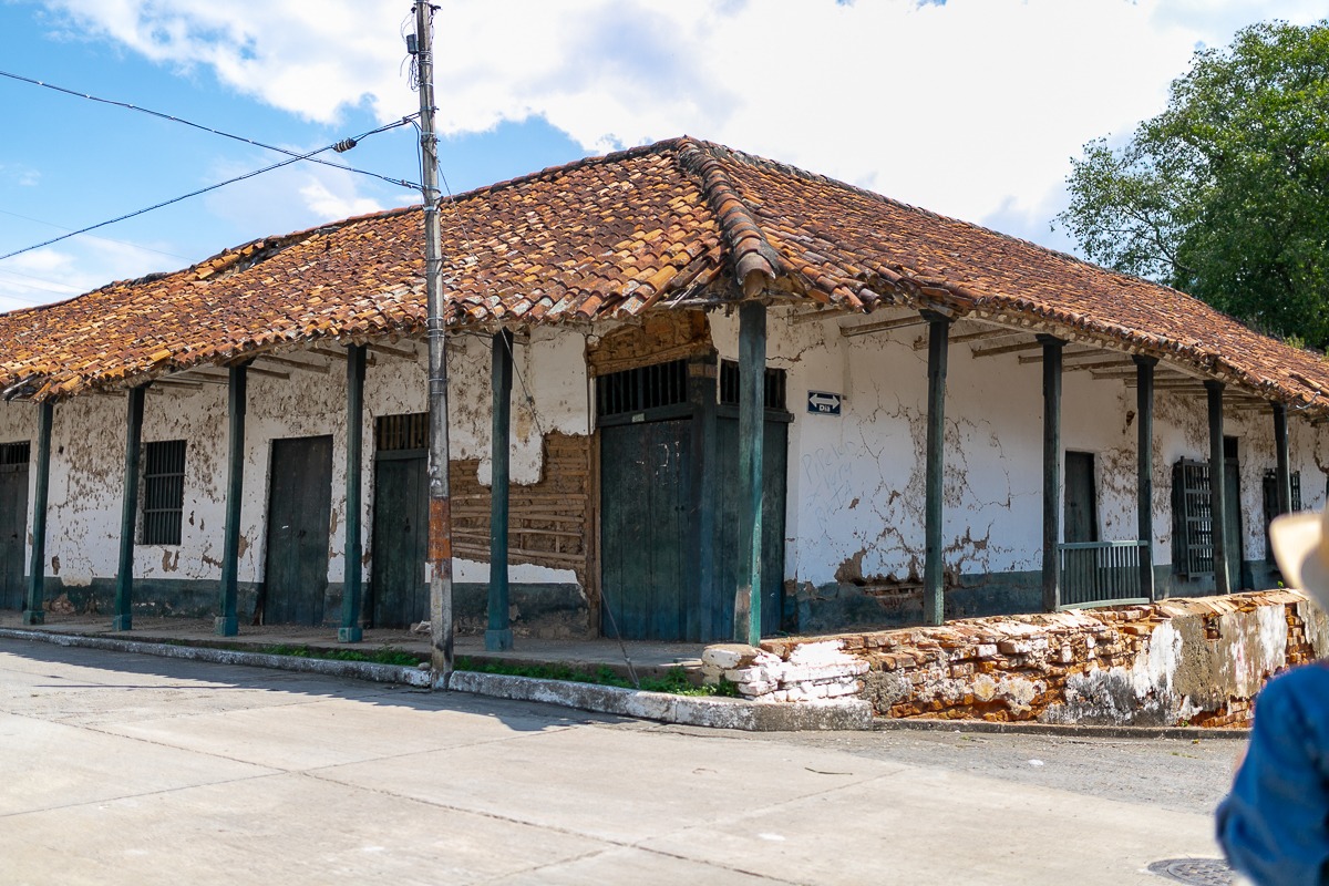 A Restaurar Las Fachadas De La Colonial Ambalema Sin Camara a-restaurar-las-fachadas-de-la-colonial-ambalema-sin-camara